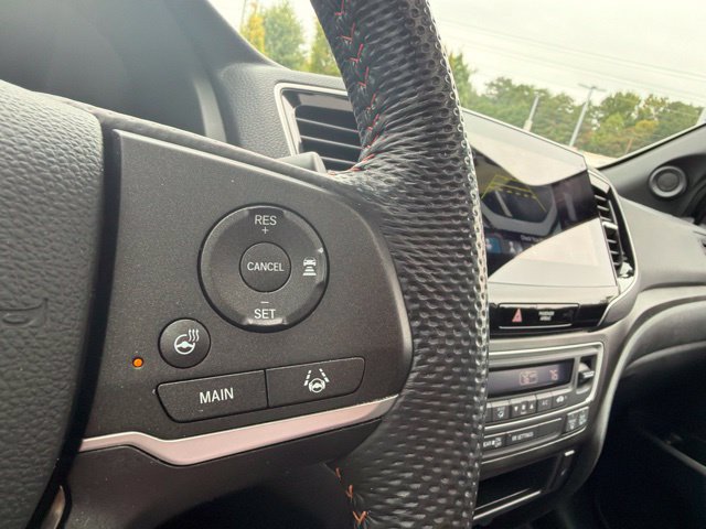 Certified 2025 Honda Passport TrailSport image 21