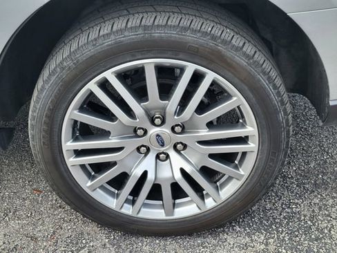 Certified 2024 Ford Expedition Limited image 7