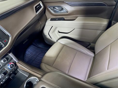 Certified 2023 GMC Yukon XL SLT image 23