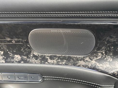 Used 2025 Genesis G90 3.5T image 22