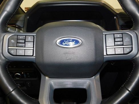 Used 2023 Ford F150 Lightning Lariat image 29