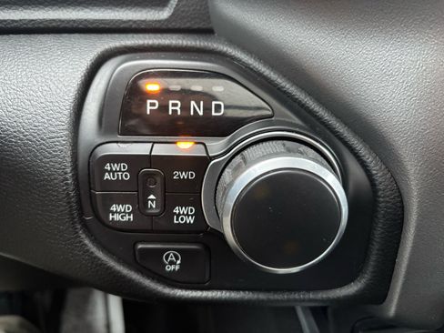 Used 2019 RAM 1500 Big Horn image 22