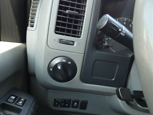 Used 2021 Nissan NV 2500 SV RWD image 23