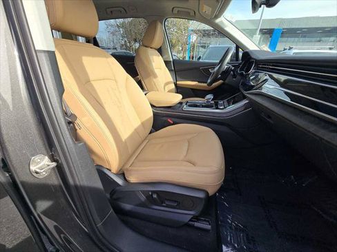 Used 2025 Audi Q7 2.0T Premium AWD/4WD image 12