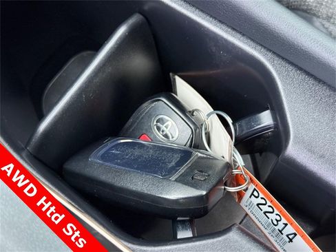 Used 2023 Toyota Crown XLE image 30