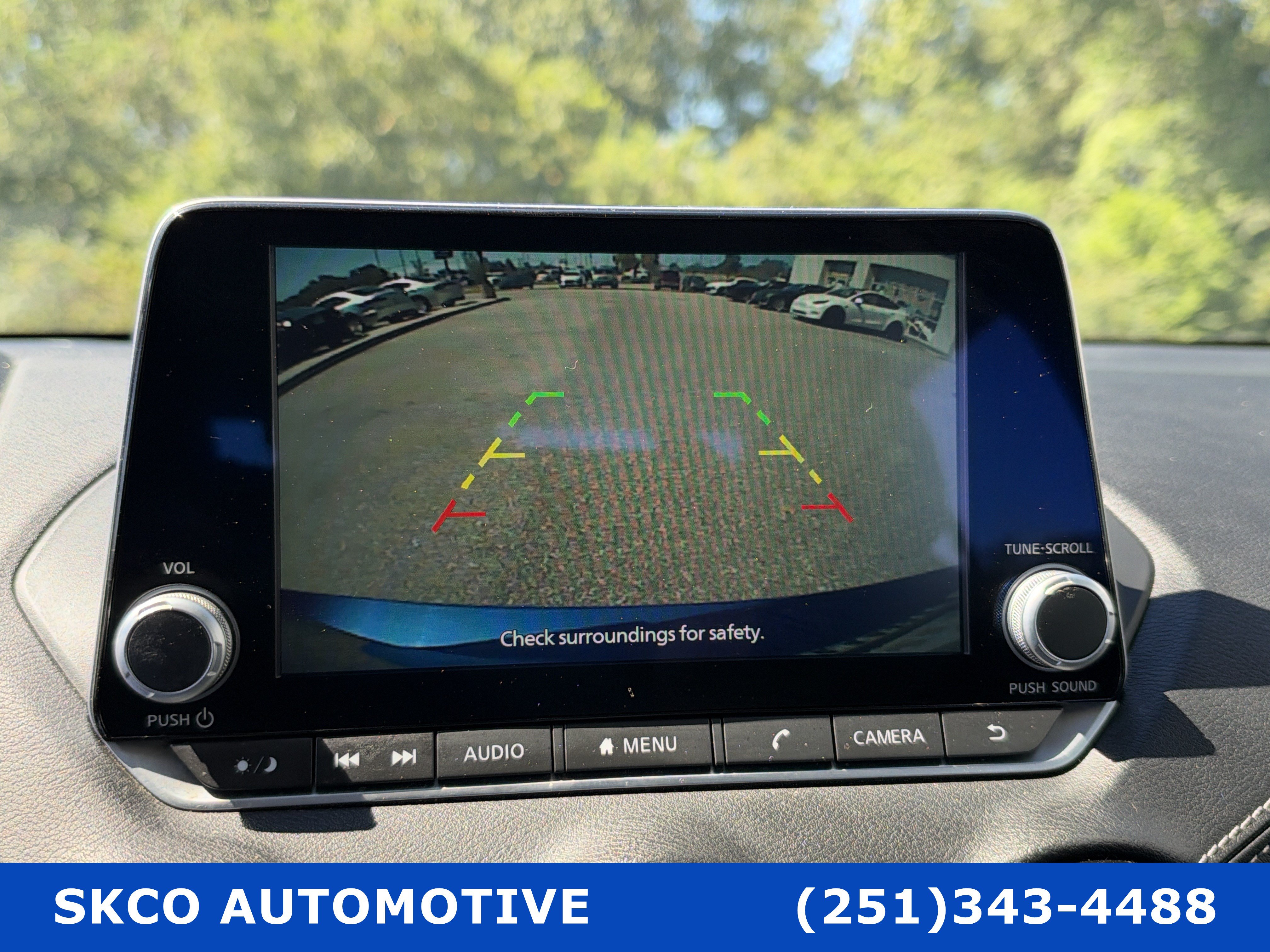 Used 2024 Nissan Sentra SV FWD image 17