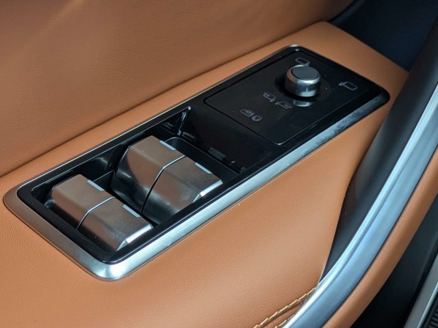 New 2026 Jaguar F-PACE R-Dynamic S AWD/4WD image 23
