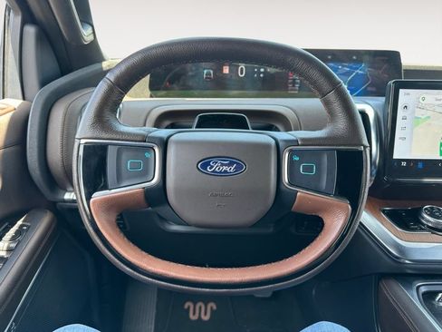 Used 2025 Ford Expedition Max King Ranch AWD/4WD image 42
