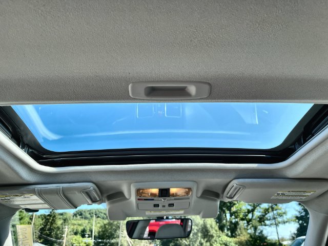Used 2017 Subaru Forester 2.5i Premium AWD/4WD image 19