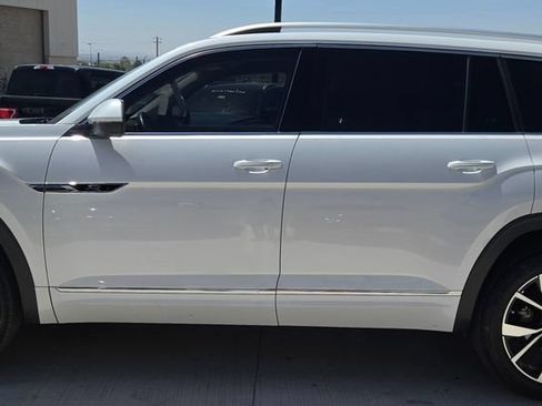 Used 2024 Volkswagen Atlas SEL Premium R-Line AWD/4WD image 6