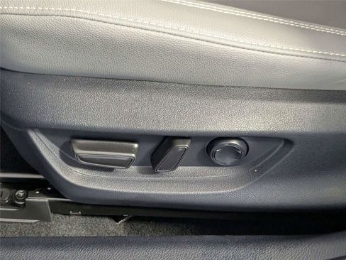 Used 2025 Toyota Camry SE FWD image 14