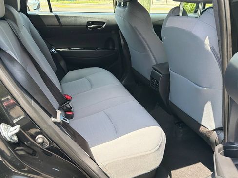Used 2025 Toyota Corolla Cross AWD Hybrid image 11