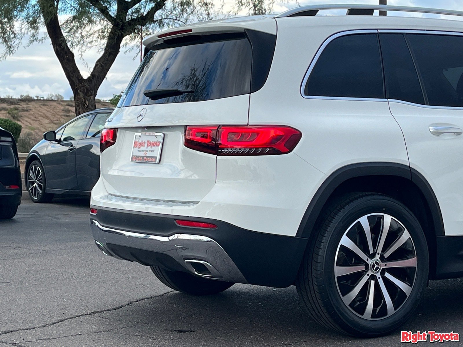 Used 2022 Mercedes-Benz GLB 250 image 11