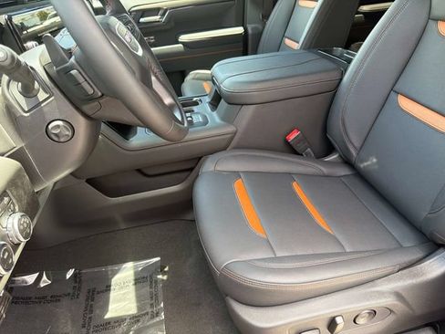 New 2026 GMC Sierra 1500 AT4 w/ AT4 Premium Package AWD/4WD image 18