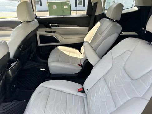 Used 2020 Kia Telluride SX w/ SX Prestige Package AWD/4WD image 15