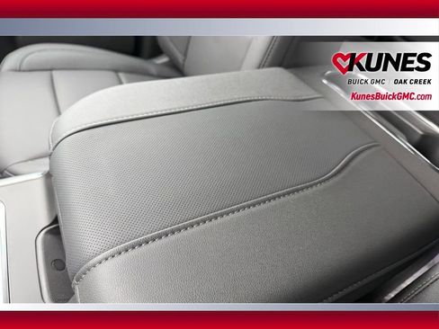 New 2026 GMC Sierra 3500 SLT w/ SLT Premium Package AWD/4WD image 22