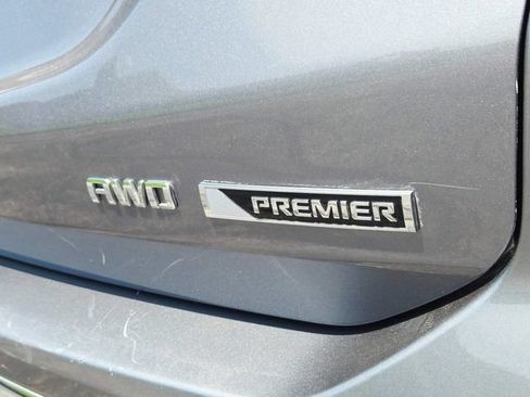 Used 2018 Chevrolet Equinox Premier AWD/4WD image 10