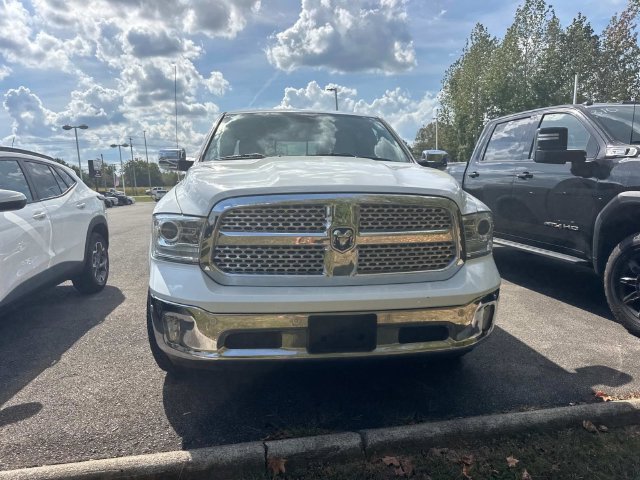 Used 2017 RAM 1500 Laramie w/ Convenience Group AWD/4WD image 5