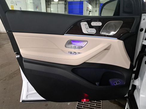 New 2026 Mercedes-Benz GLS 450 4MATIC image 27
