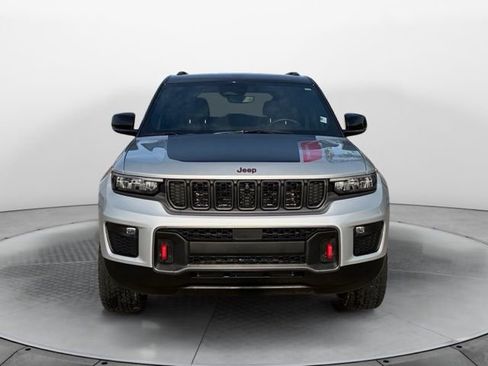 Used 2022 Jeep Grand Cherokee Trailhawk image 8