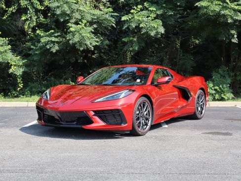 Used 2024 Chevrolet Corvette Stingray Preferred Conv w/ Battery Protection Package RWD image 8