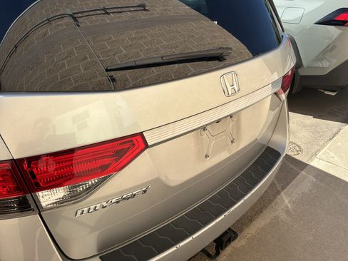 Used 2015 Honda Odyssey EX-L image 7