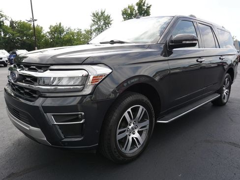 Used 2023 Ford Expedition Max Limited RWD image 4