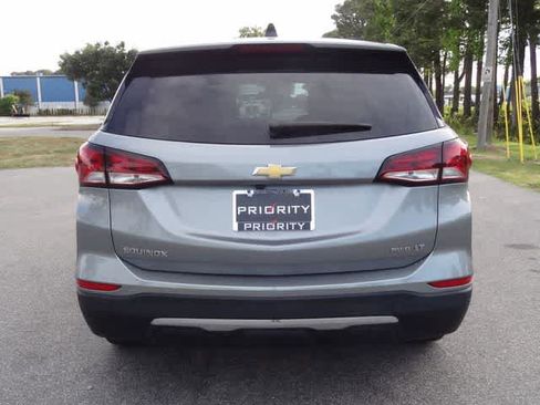 Used 2024 Chevrolet Equinox LT AWD/4WD image 3