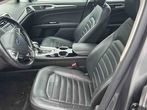 Used 2013 Ford Fusion SE image 12