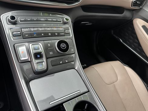Used 2022 Hyundai Santa Fe SEL w/ Convenience + Premium Package FWD image 19