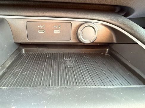 New 2026 Nissan Sentra SV w/ SV Convenience Package FWD image 32