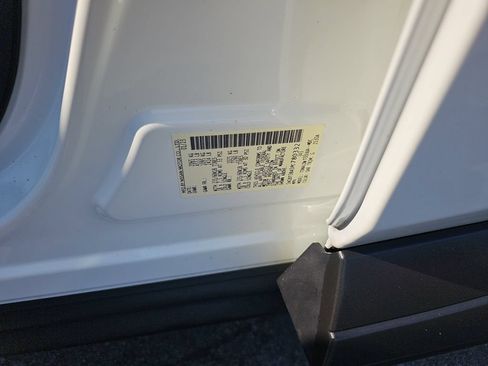 Used 2023 Nissan Rogue SV FWD image 31
