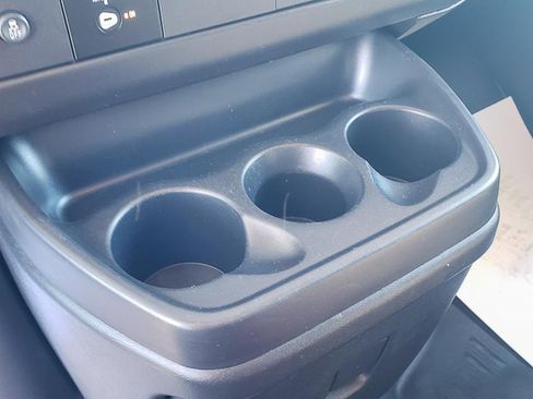 Used 2023 GMC Savana 2500 w/ Driver Convenience Package image 12