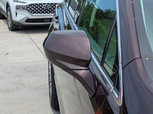 Used 2018 Cadillac XT5 Luxury w/ LPO, Wheel Lock Package AWD/4WD image 8