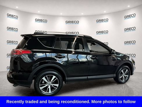 Used 2018 Toyota RAV4 XLE FWD image 6