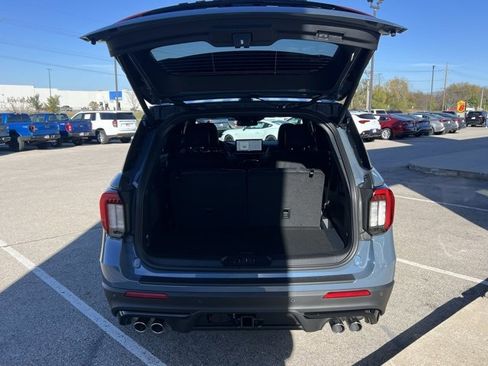 New 2026 Ford Explorer ST w/ Sun And Sound Package image 5