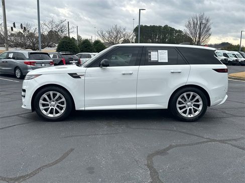 Used 2023 Land Rover Range Rover Sport SE Dynamic image 4