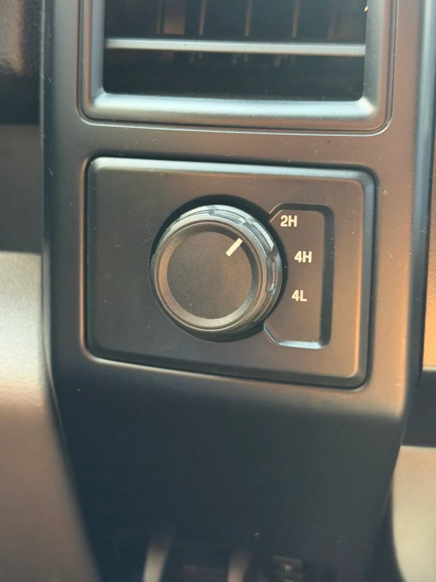 Used 2017 Ford F150 XL w/ Equipment Group 101A Mid AWD/4WD image 22