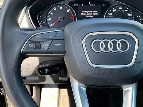 Used 2023 Audi Q5 2.0T Premium w/ Convenience Package AWD/4WD image 11