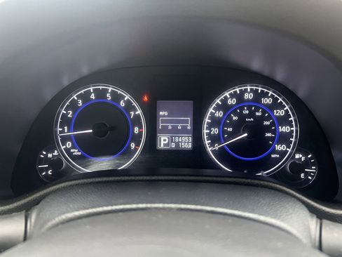 Used 2011 INFINITI G37 x Sedan w/ Premium Pkg AWD/4WD image 23