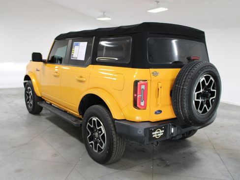 Used 2022 Ford Bronco Outer Banks image 7