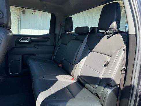 Used 2023 Chevrolet Silverado 1500 LTZ image 13