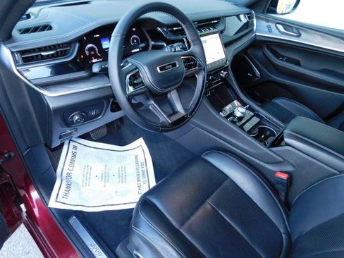 Used 2023 Jeep Grand Cherokee Overland w/ Adv Protech Group III image 13