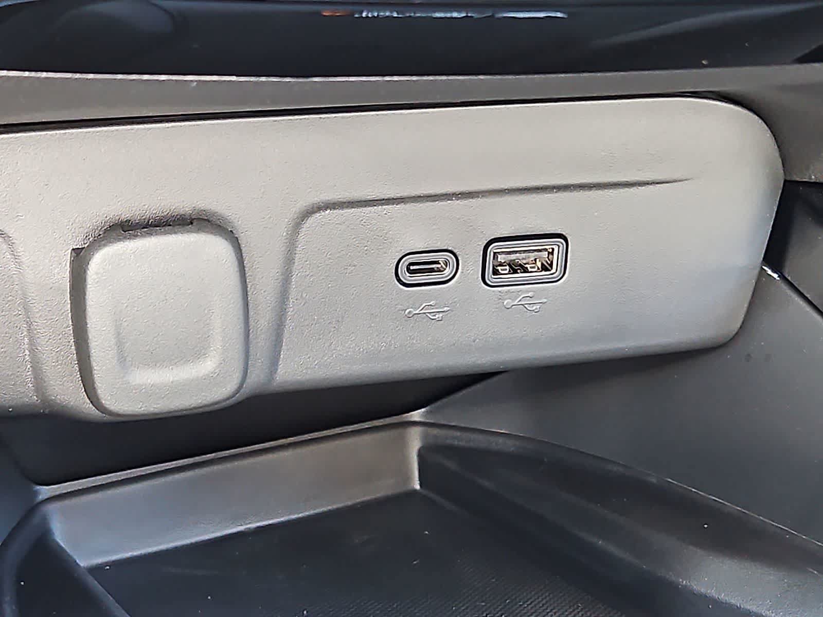 New 2026 Chevrolet Trax ACTIV w/ Sunroof Package FWD image 20