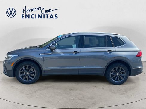 Certified 2023 Volkswagen Tiguan SE FWD image 2