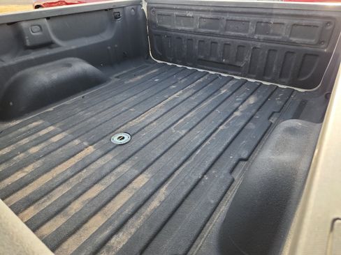 Used 2018 Chevrolet Silverado 1500 High Country image 8