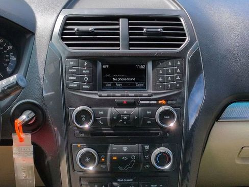 Used 2017 Ford Explorer FWD image 21