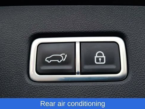 Used 2023 Kia Sorento X-Line EX image 9