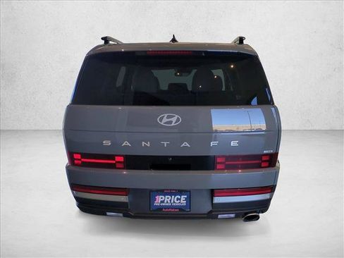 Used 2024 Hyundai Santa Fe Limited image 4