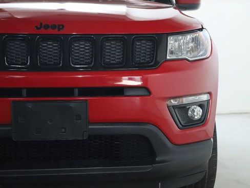 Used 2018 Jeep Compass Latitude w/ Popular Equipment Group AWD/4WD image 7